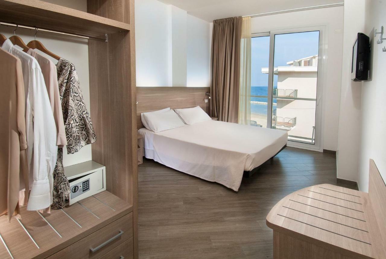 Hotel Atlantic & Spa Gabicce Mare Luaran gambar