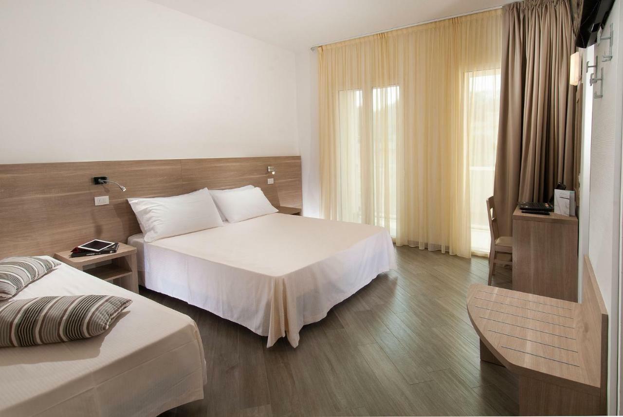 Hotel Atlantic & Spa Gabicce Mare Luaran gambar